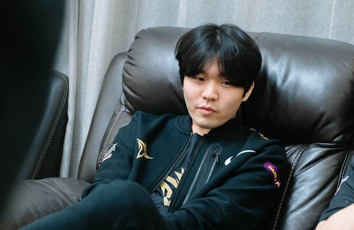 亚博- rookie谈tes打jdg 