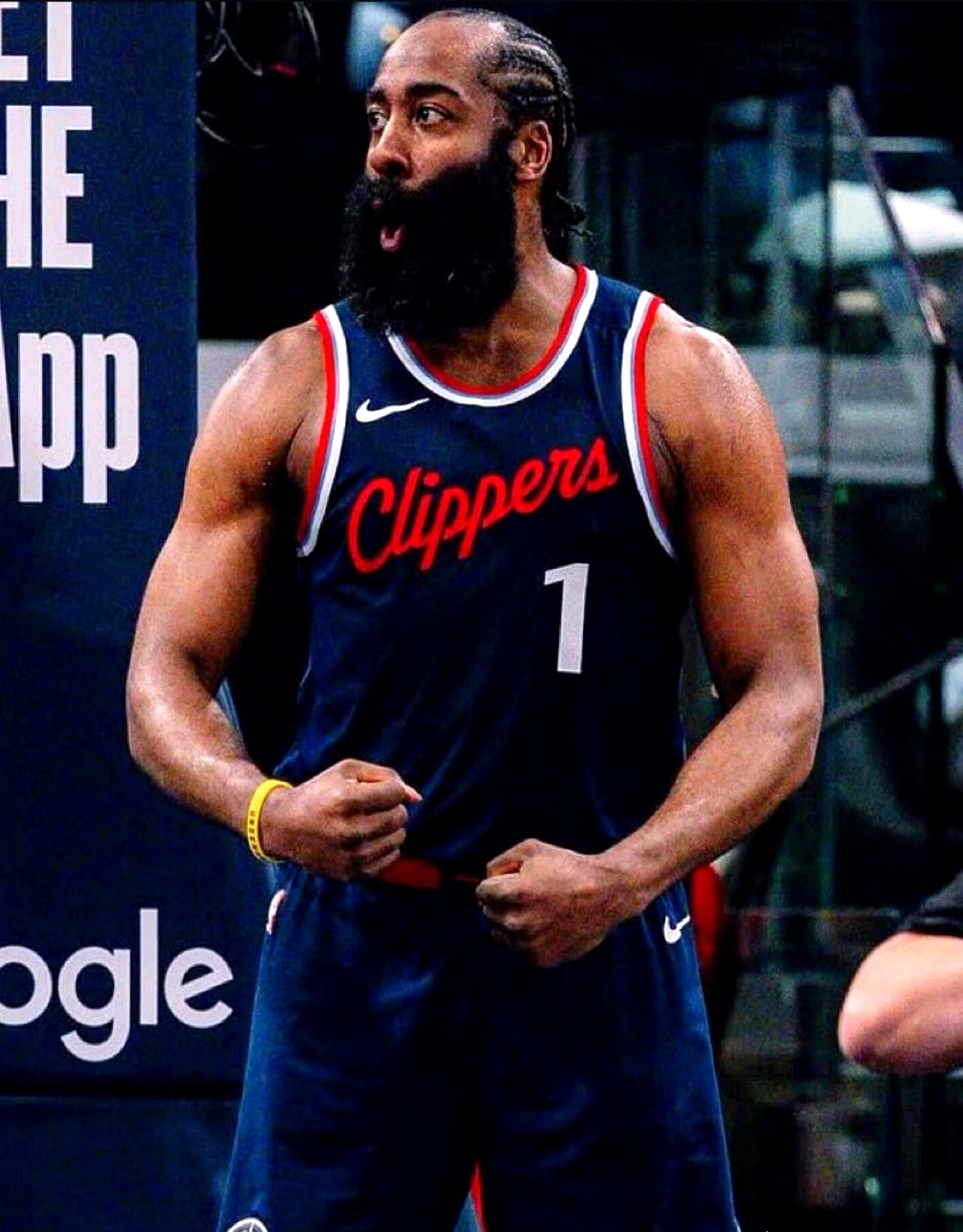 亚博-哈登连续十二场比赛得分超过突破纪录，老鹰挑战极限！的简单介绍